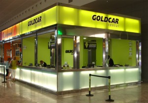 2013-oct-Goldcar02