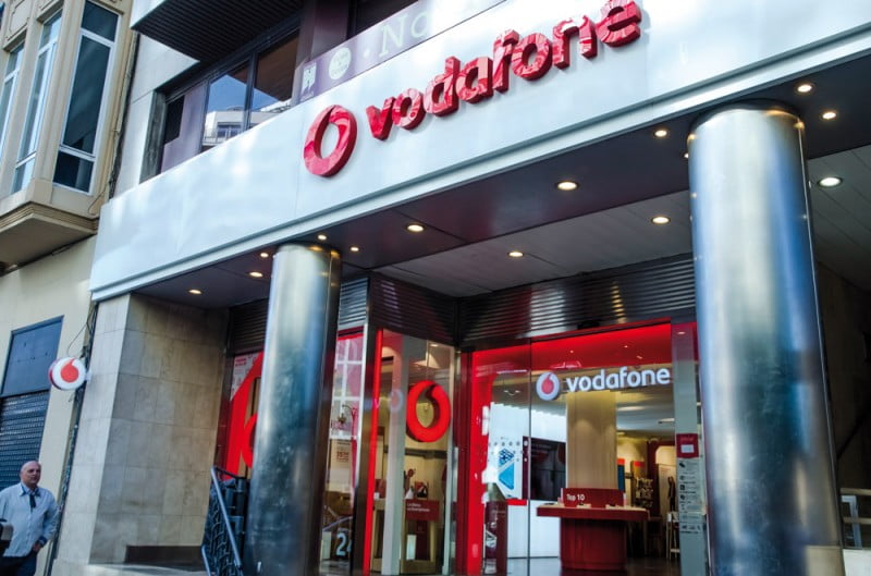 2014-julio-Vodafone-fachada-Colon
