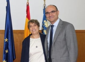 Juana Jordá acompañada del rector Manuel Palomar