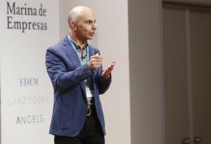 Víctor Molero, director académico del ISDI, durante la conferencia impartida en EDEM.