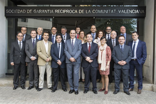 Los 19 representantes de las sociedades de garantías recíprocas reunidos en Valencia
