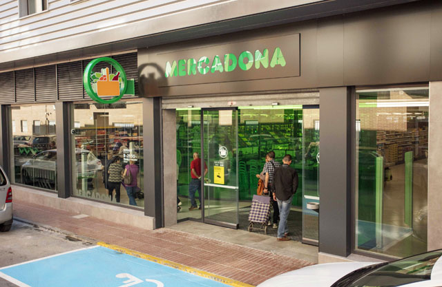 Fachada del supermercado de Museros, Valencia