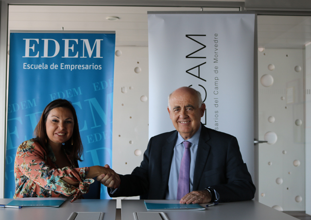 Cristina Plumed, presidenta de Asecam, y Antonio Noblejas, director general de Edem
